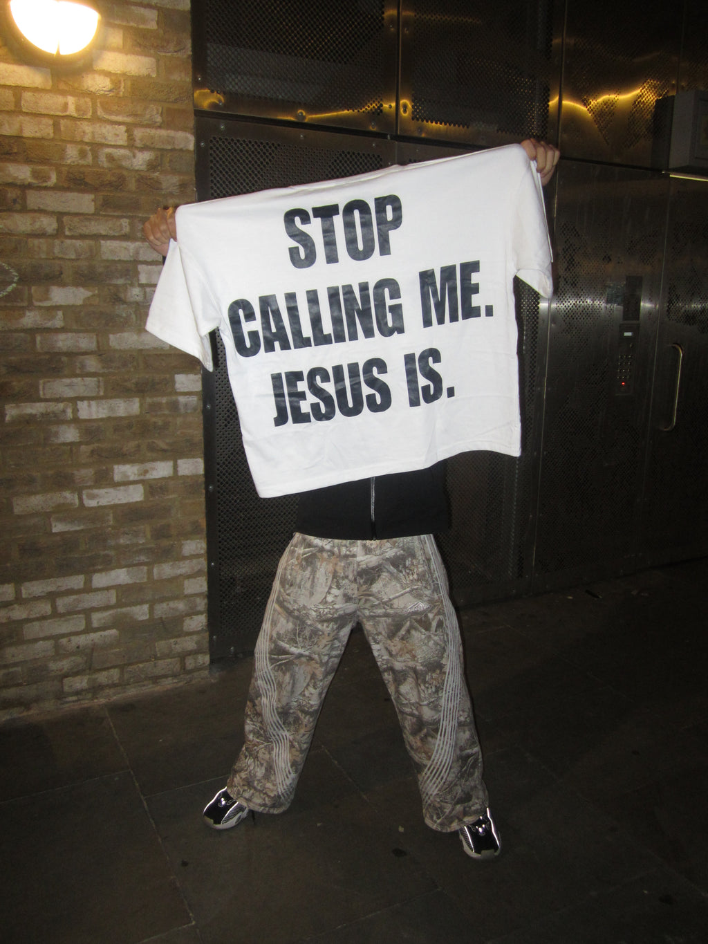 “JESUS CALLS” Tee in white (Unisex)