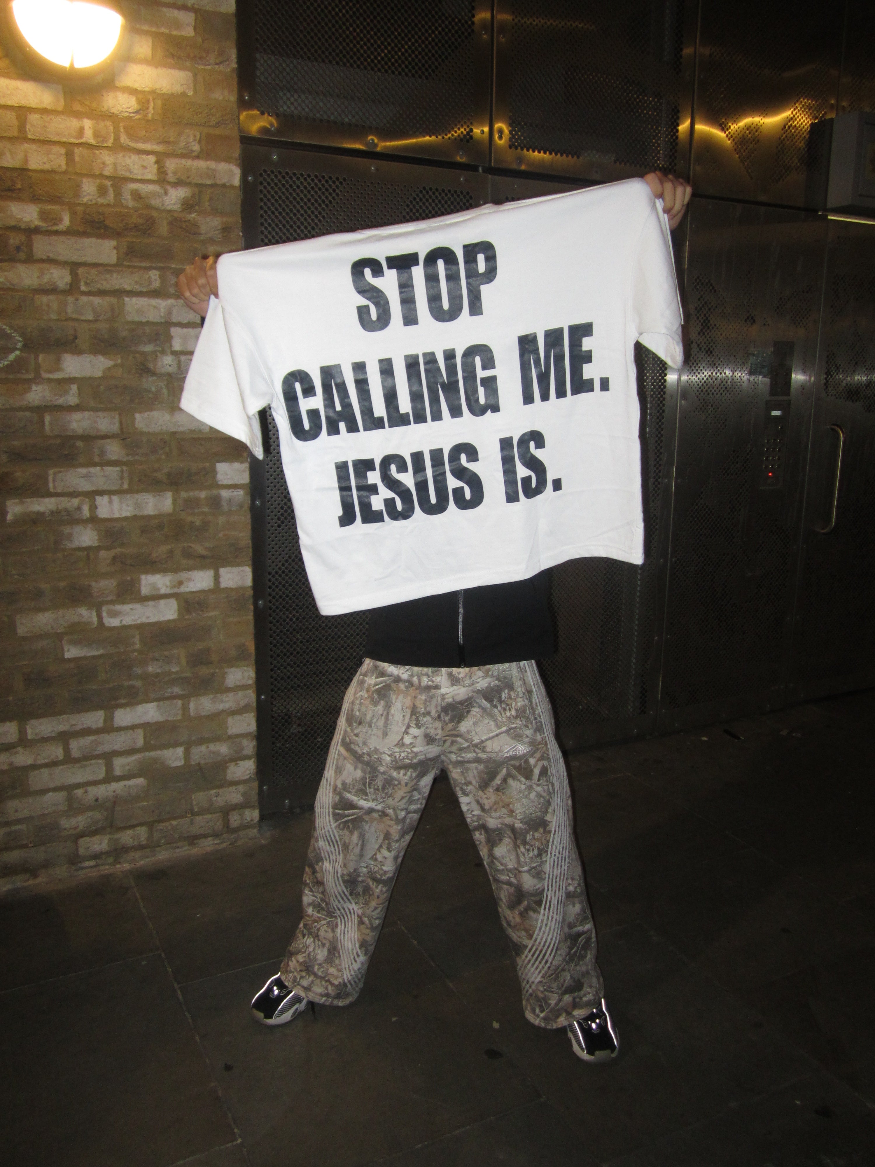 “JESUS CALLS” Tee in white (Unisex)