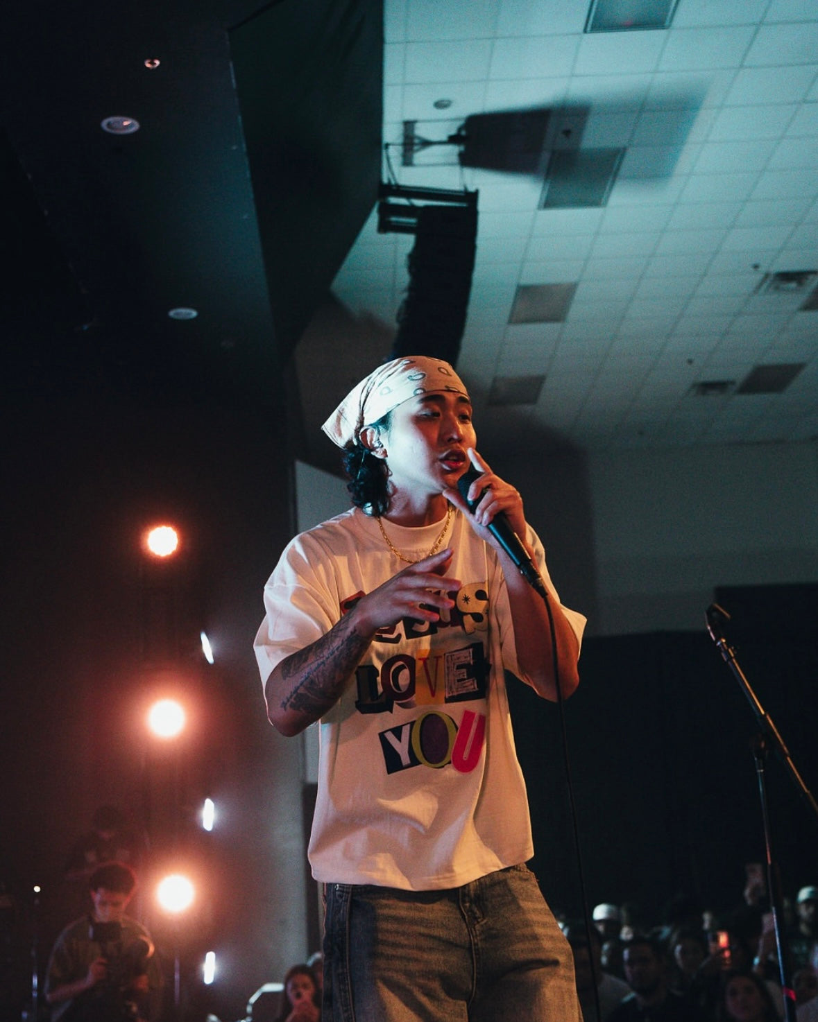 The 15:9 Tee in off-white.
